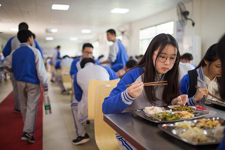 教育部办公厅 市场监管总局办公厅关于印发 《学校食堂大宗食材采购验收管理 工作指引》的通知